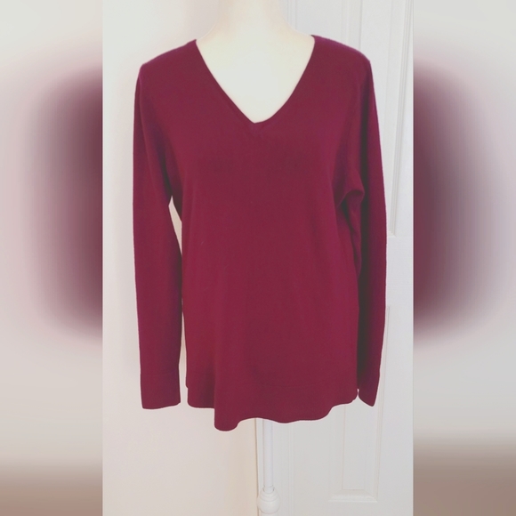 V neck woman's sweater (a6) - Picture 1 of 6